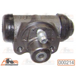 Cylindre frein arrière...