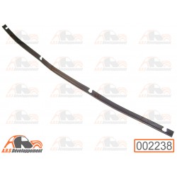 Joint noir entre aile...