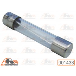 1 Fusible de 10 ampères...